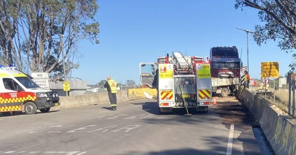 Controversial temporary bridge near Wallendbeen closed indefinitely following truck crash