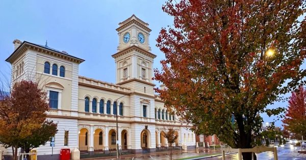 Australia Post eyes pop-up site, keeps Goulburn Post Office agenda under wraps
