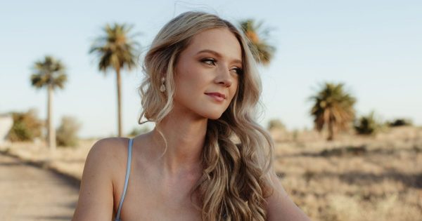 Could the next Miss World be from Leeton? Electrician sparks local pride as national beauty pageant finalist