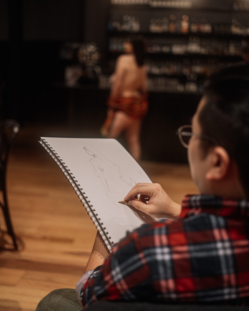 Life drawing in action
