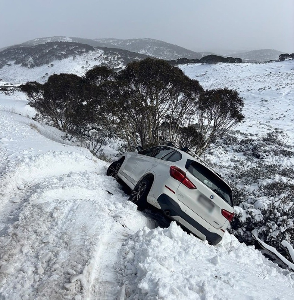 BMW crashed in snow