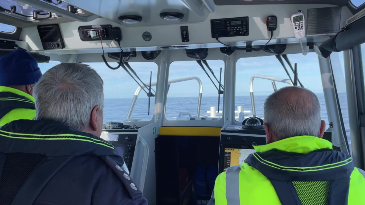 Marine Rescue NSW volunteers searching