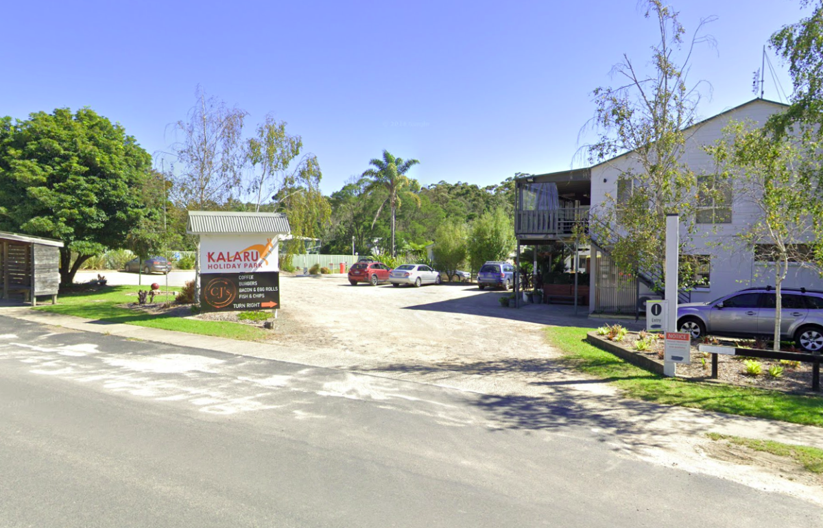 The outside sign for Kalaru Holiday Park