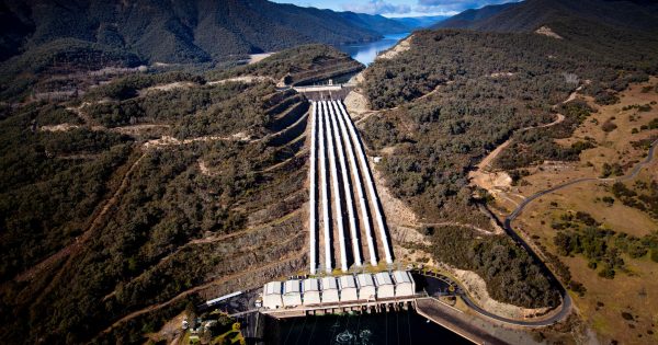 Upfront pay increase, productivity allowance part of new package for Snowy Hydro workers