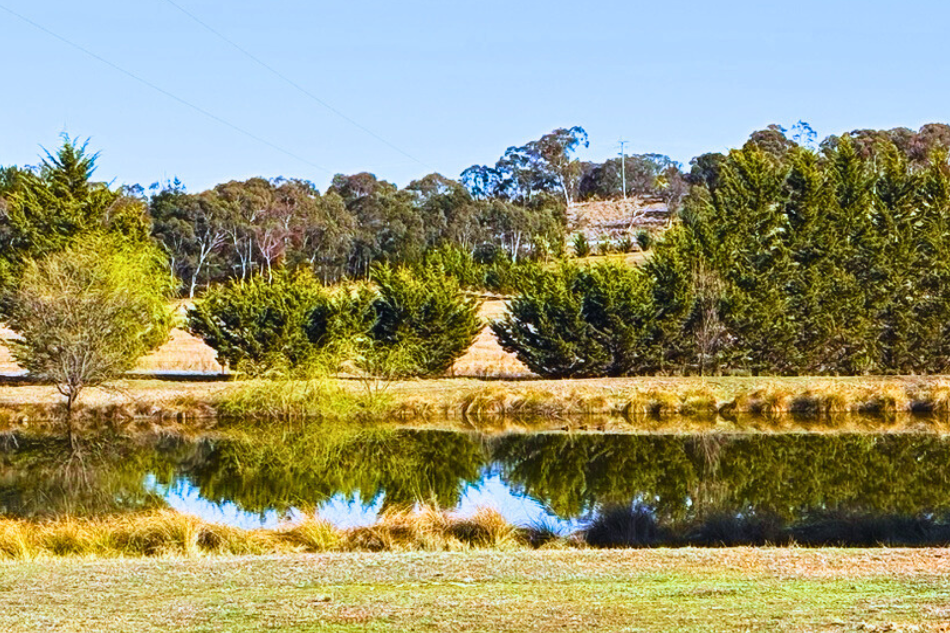 Australian property with lake.