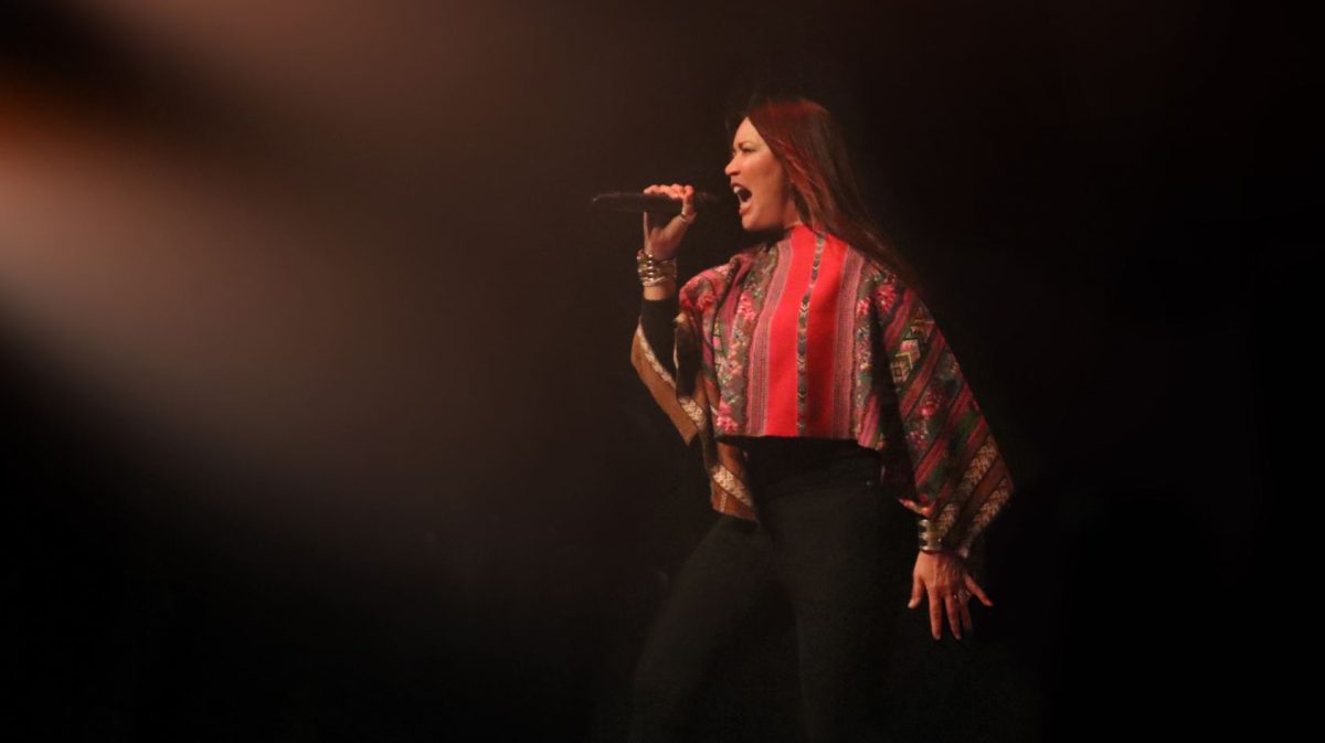 Toni Childs – A Retrospective at the queanbeyan performing arts centre 