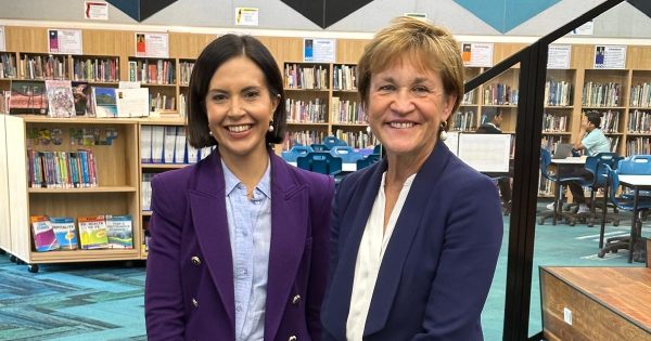 Murrumbidgee teachers to get pay rise after seven-year battle for 'incentives' reform