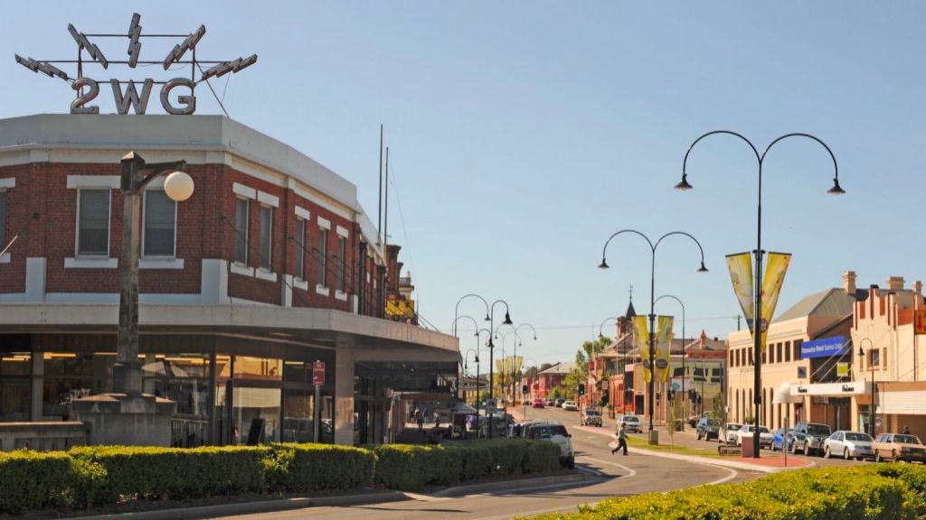 main street Wagga