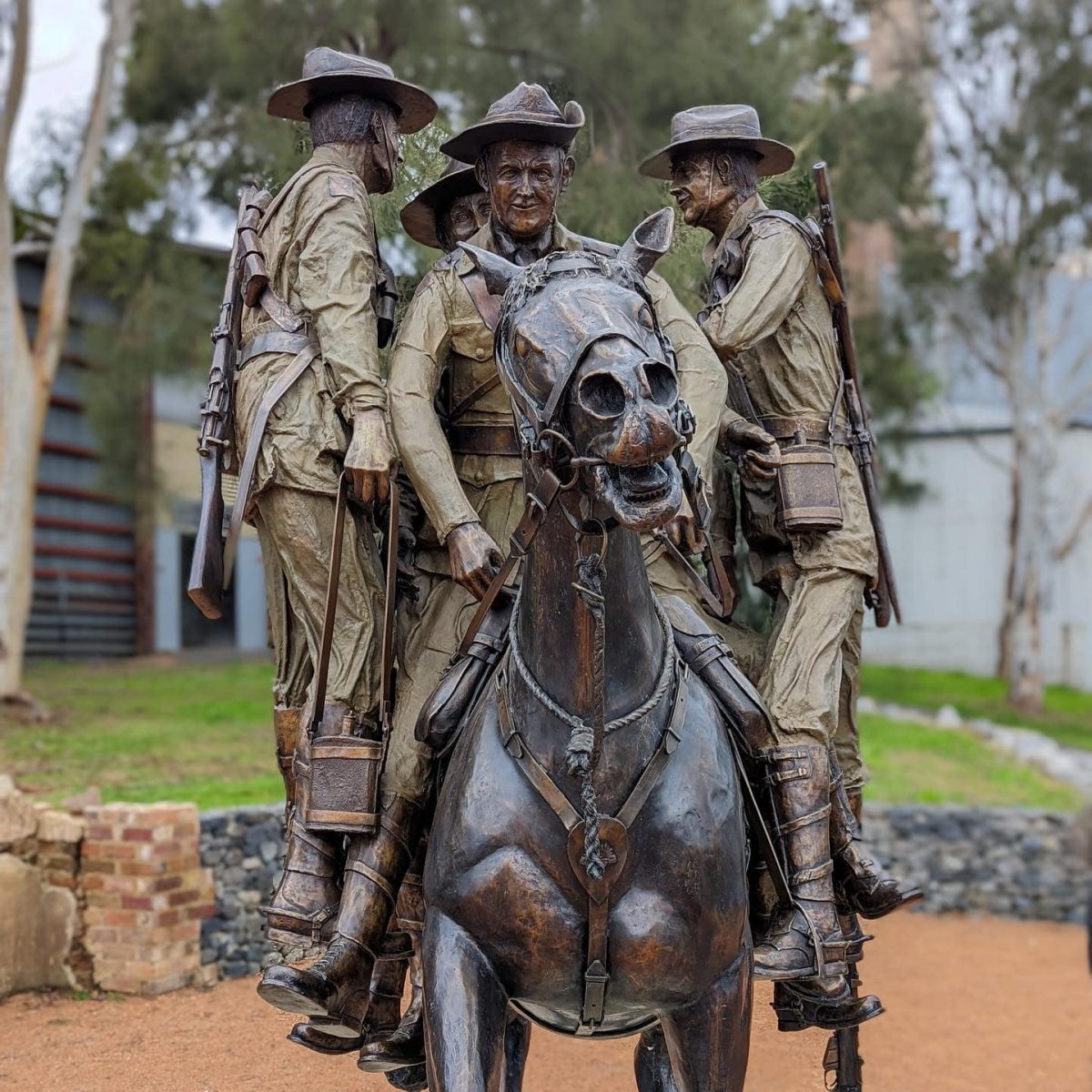 Bronze statue of horse Bill The Bastard and soldiers
