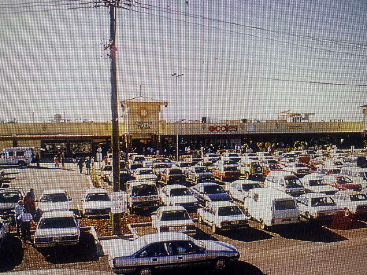 carpark of Griffin Plaza in 1997