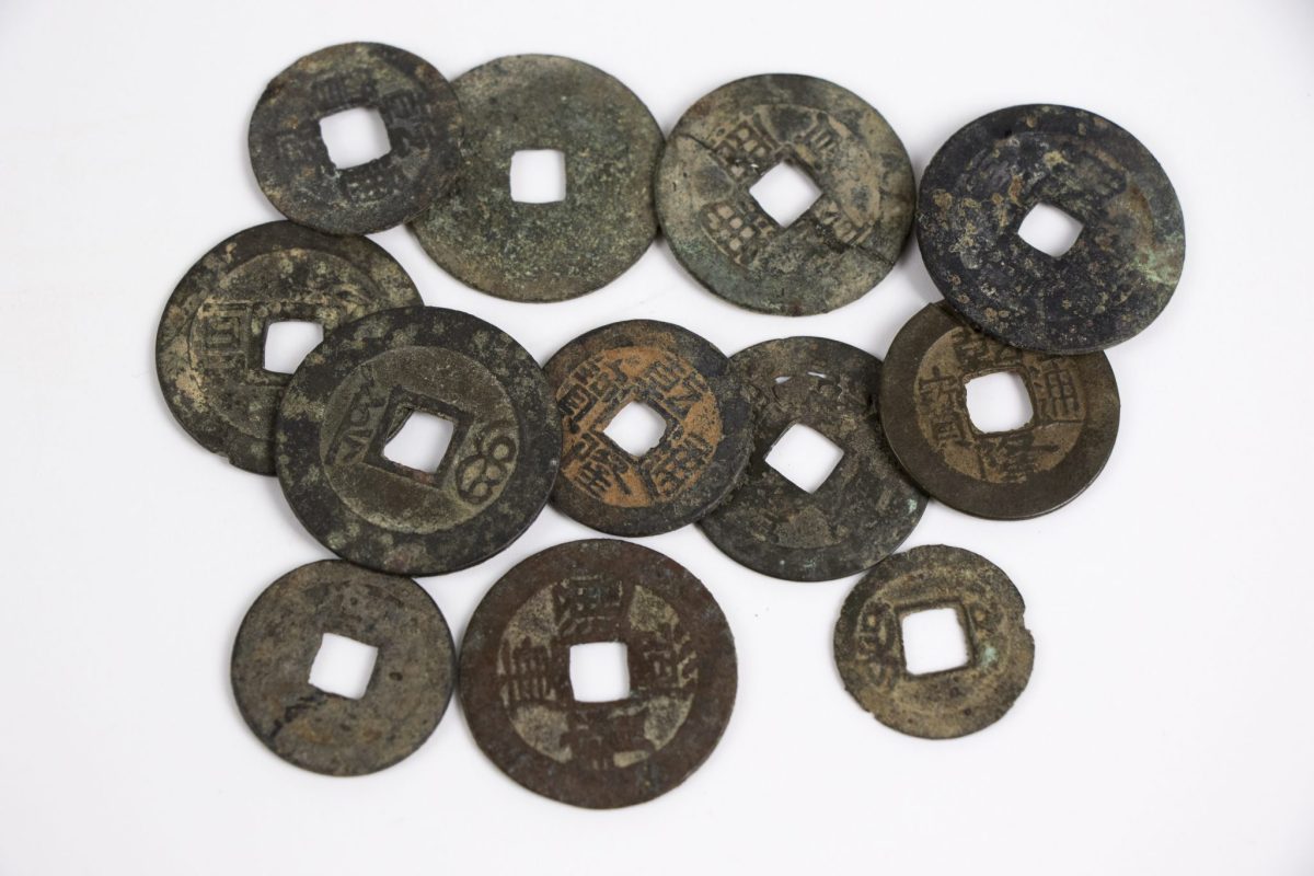 Qing Dynasty coins uncovered in Fitzmaurice Street, Wagga Wagga in 2006. 